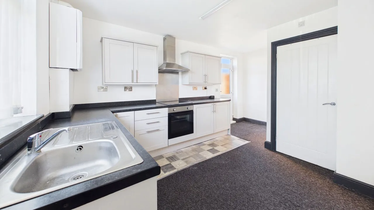 Aberconway Crescent, New Rossington, DN11, photo 5