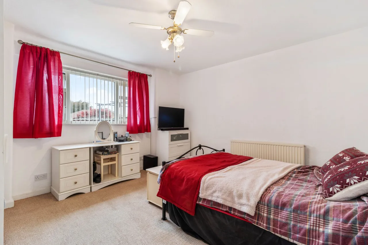 Pembroke Gardens, Appleton, Warrington, Warrington, WA4 5EG, photo 11