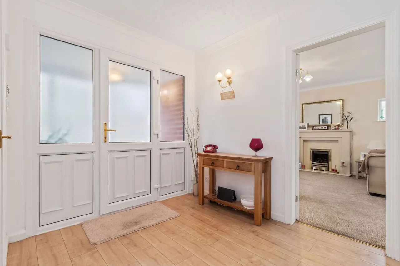 Pembroke Gardens, Appleton, Warrington, Warrington, WA4 5EG, photo 10