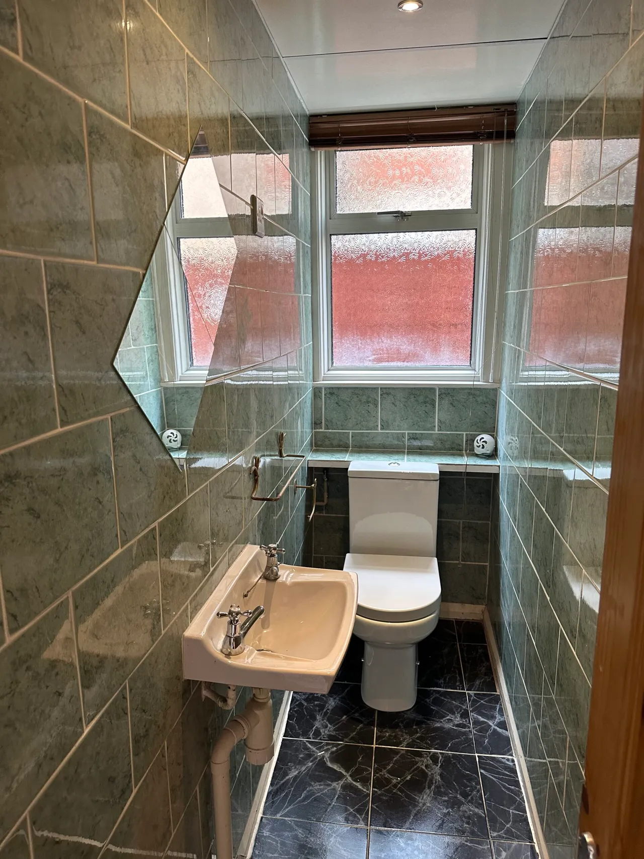 Elvendon Road, Bounds Green, London, N13 4SJ, photo 10