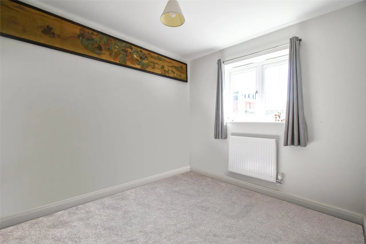 Elms Road, Hook, Hampshire, RG27 9YL, photo 8