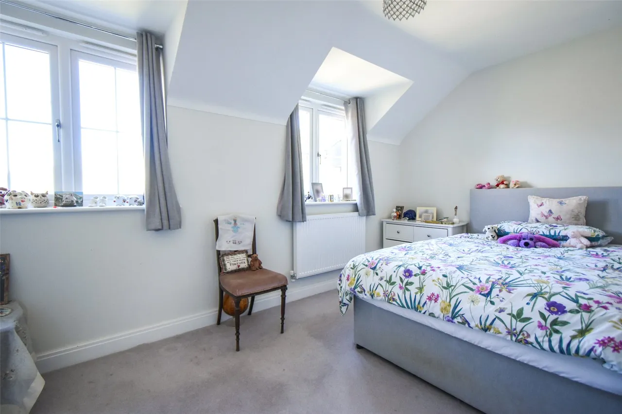 Elms Road, Hook, Hampshire, RG27 9YL, photo 11