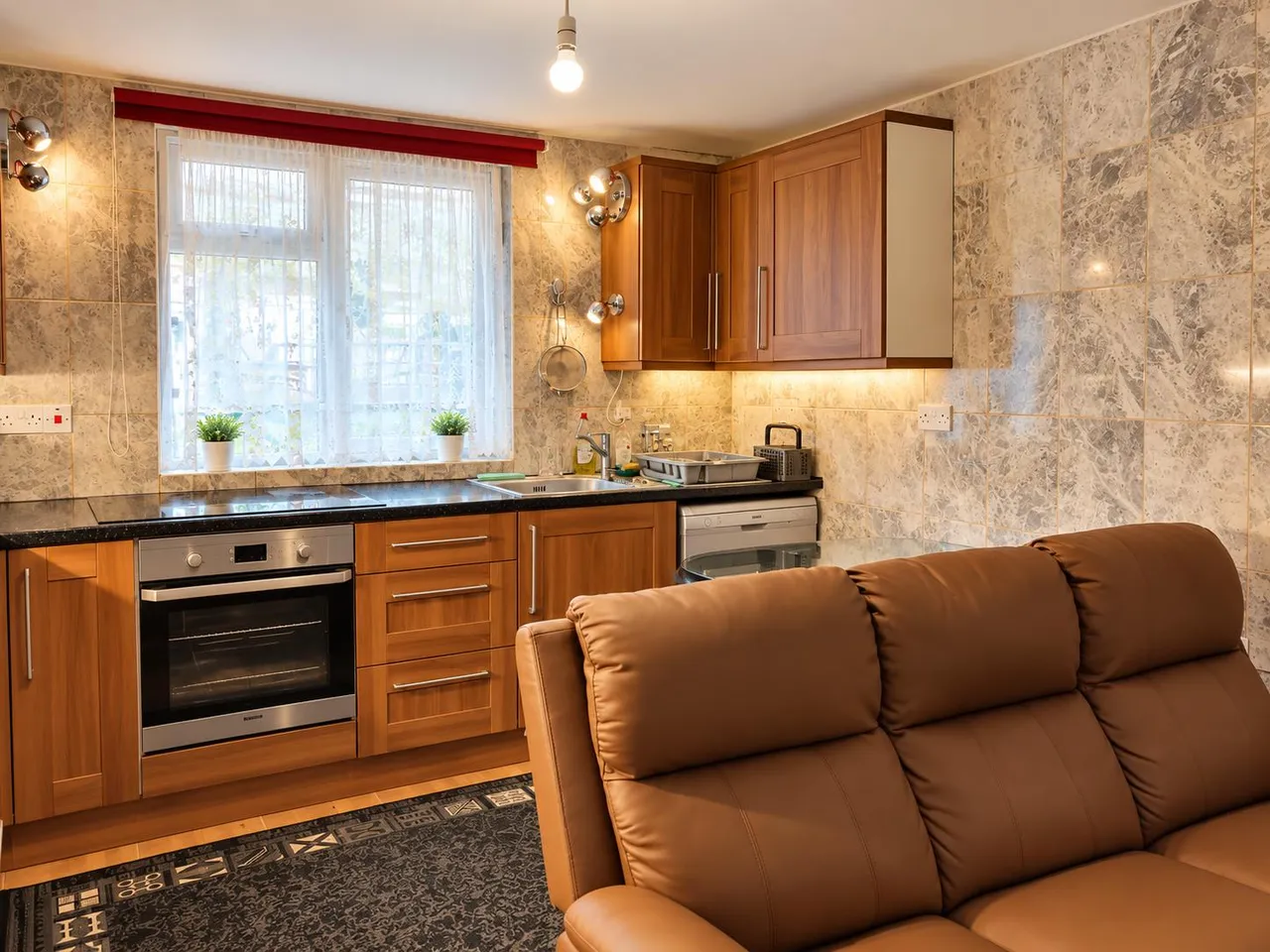 Southville Road, Feltham, TW14, photo 10