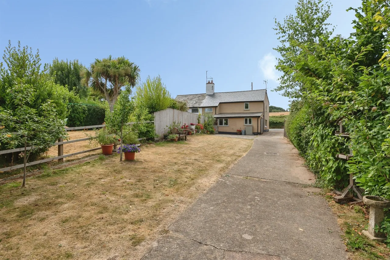 2 bed house for sale, Kenham Cottages, Bilbrook, TA24
