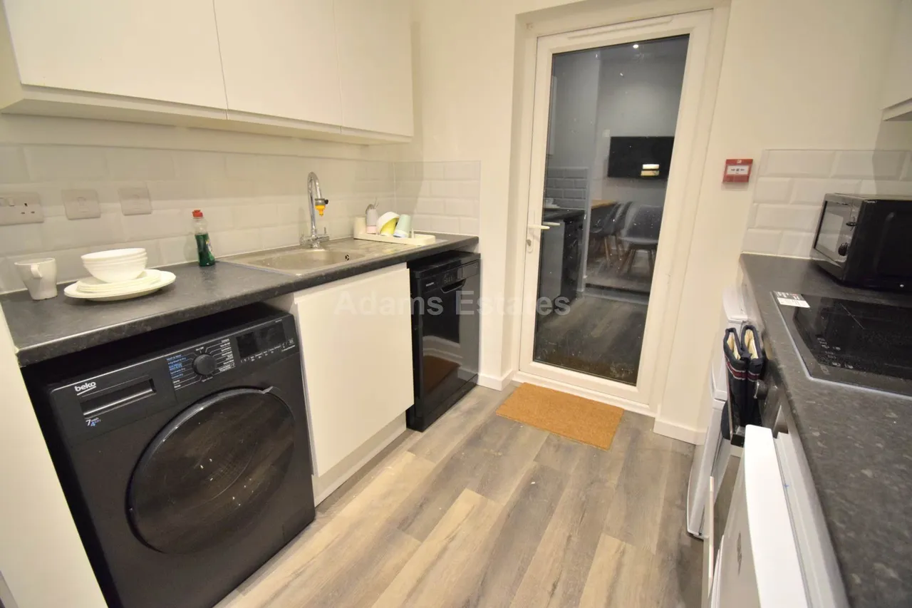 Radstock Road, Reading, RG1 3PR, photo 6
