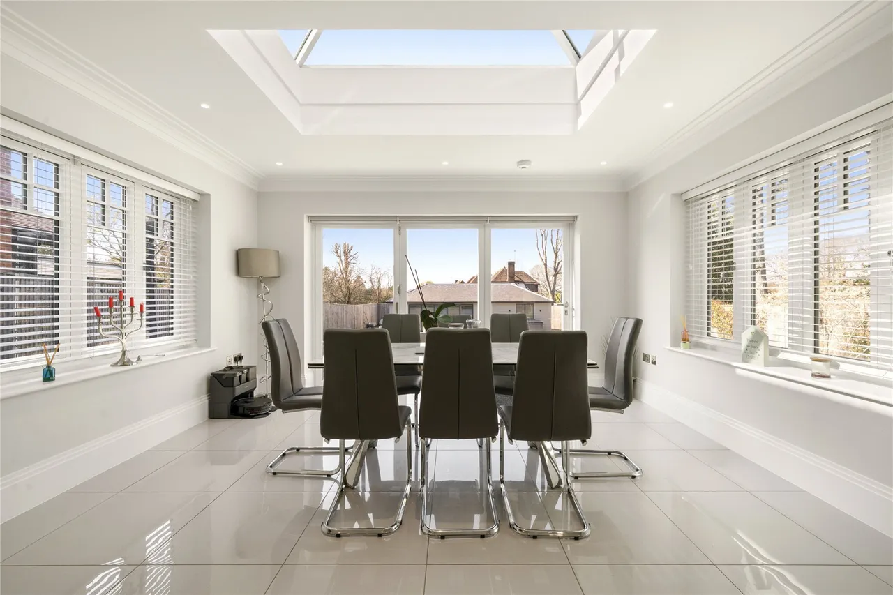 Forest Road, East Horsley, Leatherhead, Surrey, KT24, photo 8