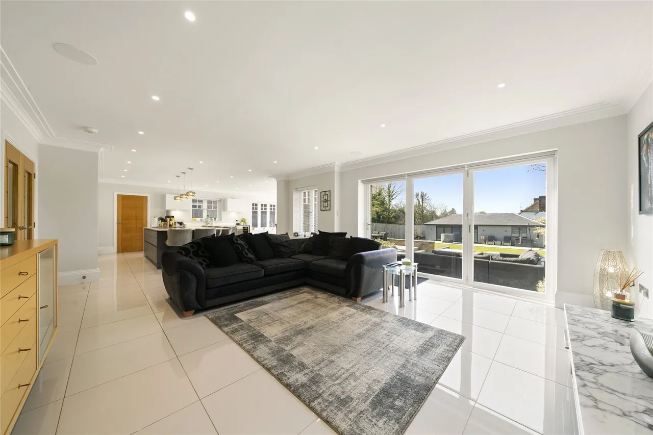 Forest Road, East Horsley, Leatherhead, Surrey, KT24, photo 7