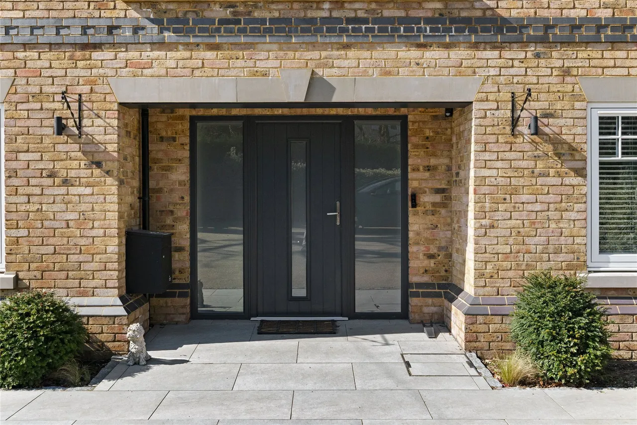 Forest Road, East Horsley, Leatherhead, Surrey, KT24, photo 2