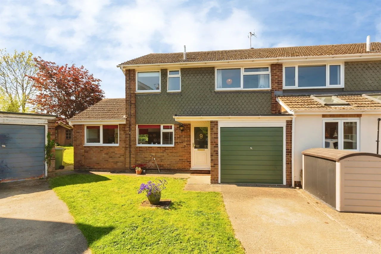 3 bed house for sale — Hunters Point, Chinnor
