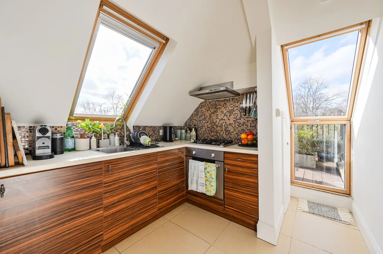4 Station House, Grosvenor Avenue, London, photo 2