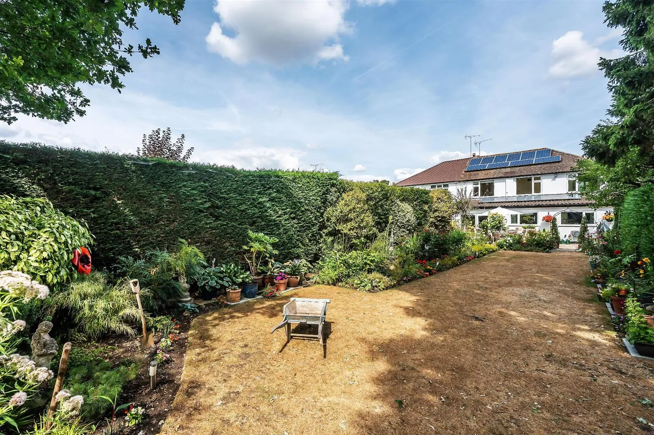 Sole Farm Road, Bookham, KT23, photo 6