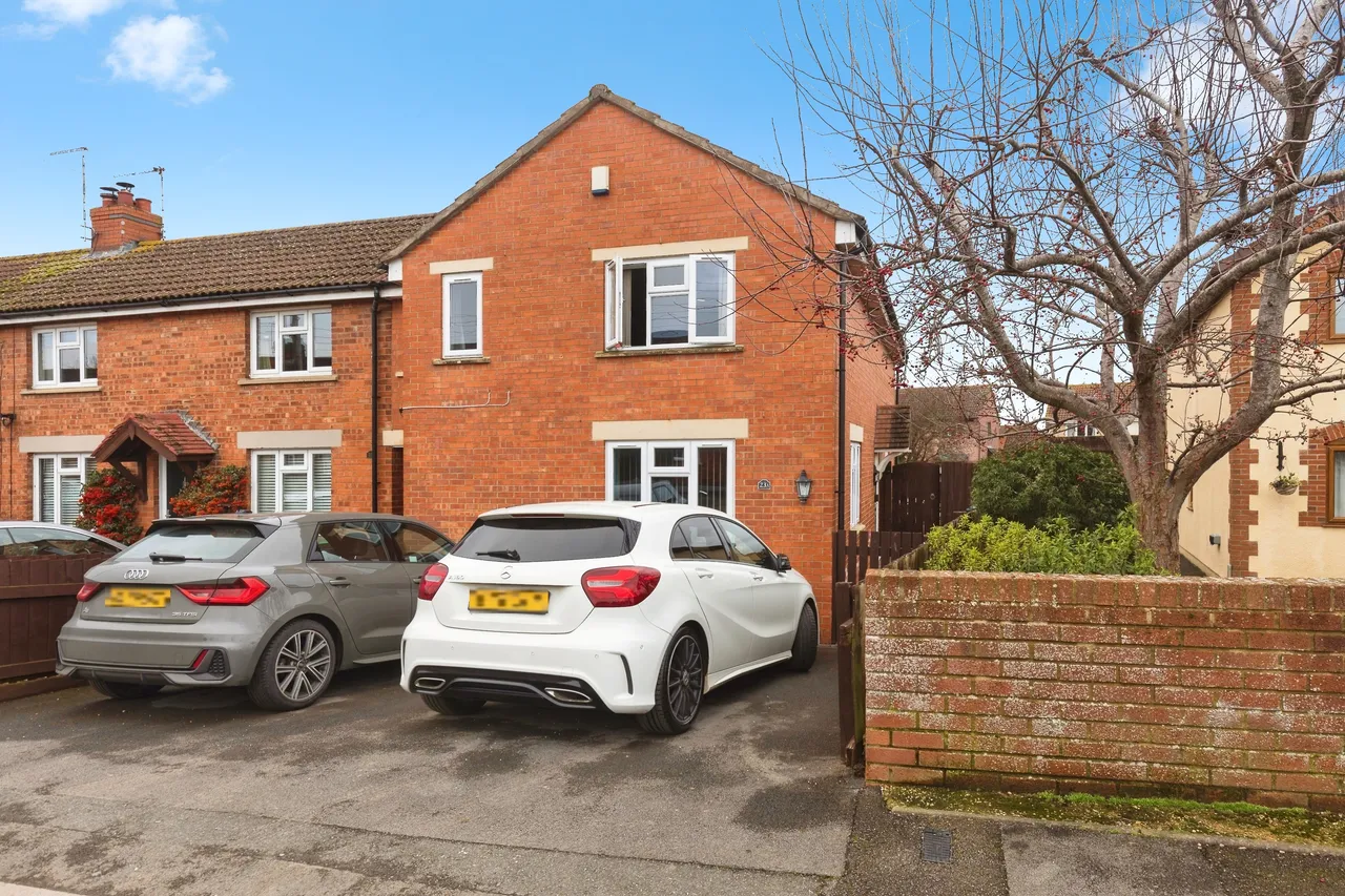 3 bed house for sale, The Leys, Berkeley, GL13
