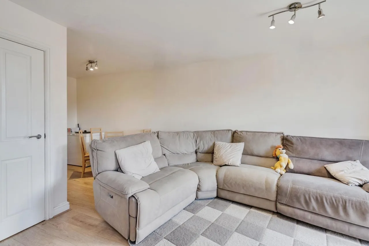 Fernbeck Close, Bolton, BL4, photo 4