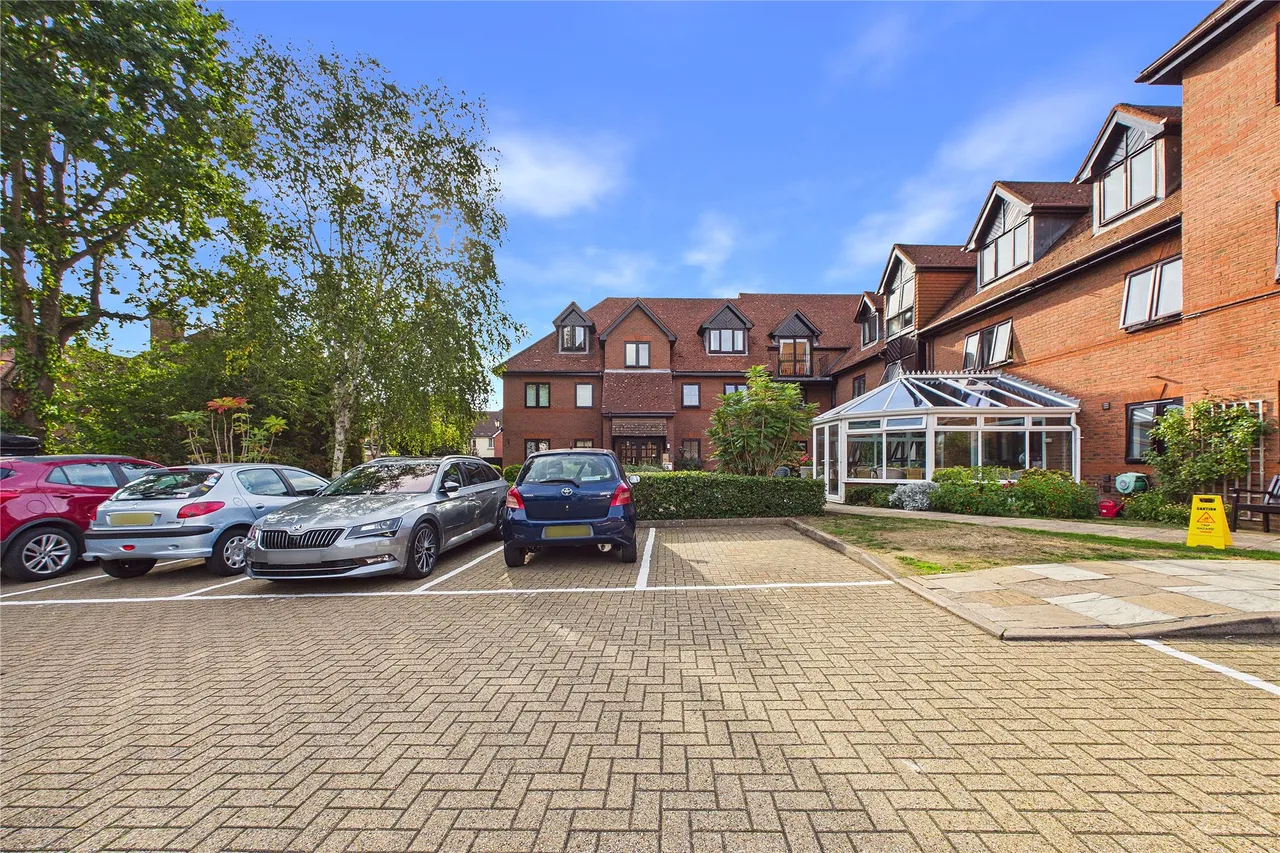 Southwell Park Road, Camberley, GU15, photo 10