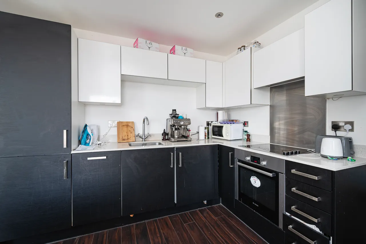29 Newton Court, 1 Axio Way, London, photo 4