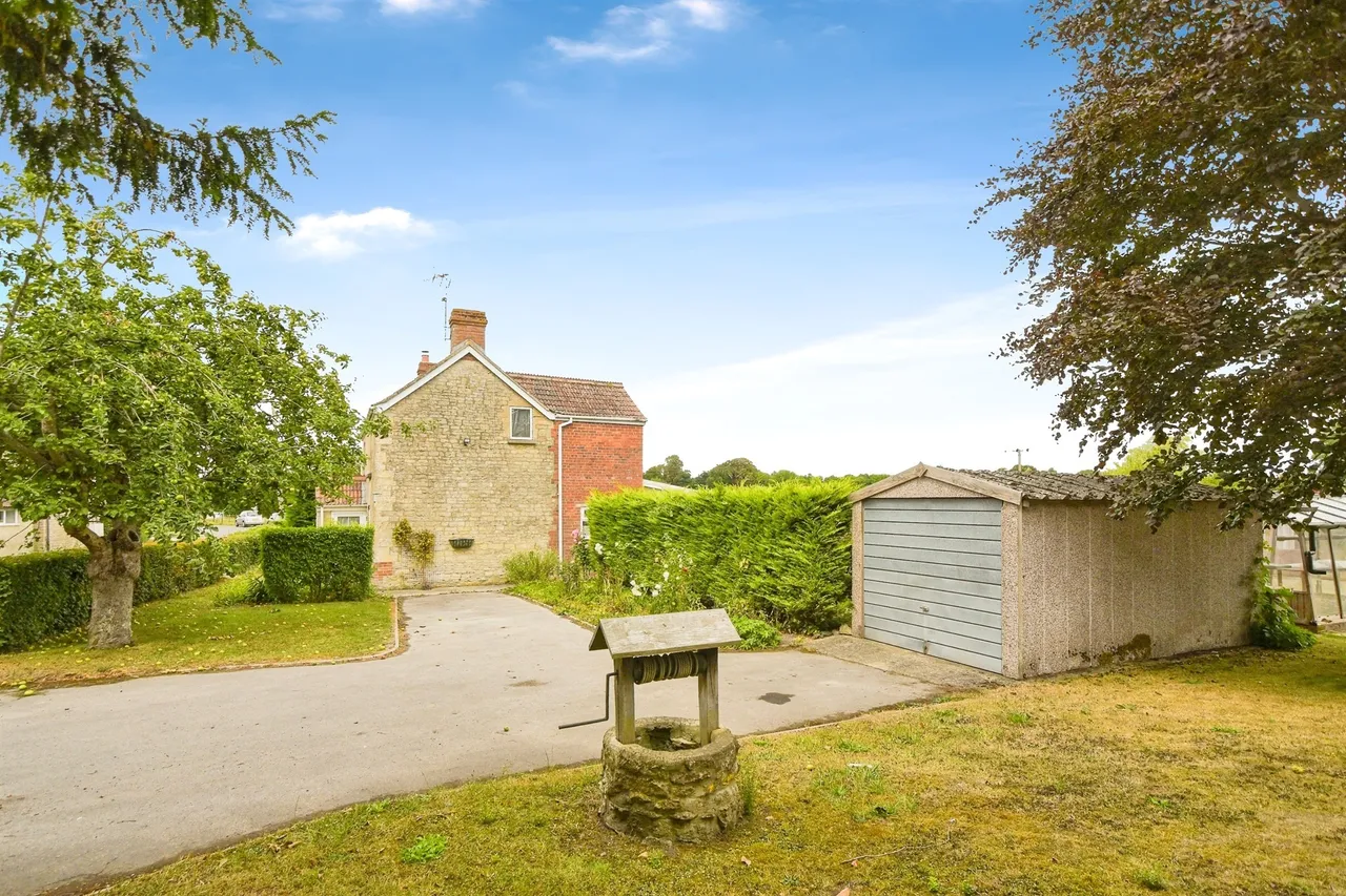 Blackland Crossroads, Blackland, SN11, photo 16