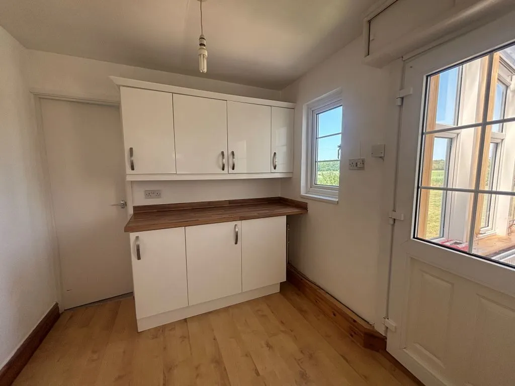 Blackland Crossroads, Blackland, SN11, photo 7