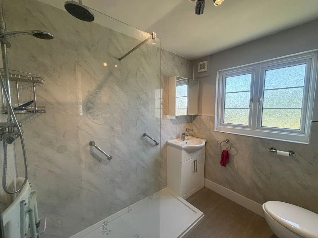 Blackland Crossroads, Blackland, SN11, photo 9