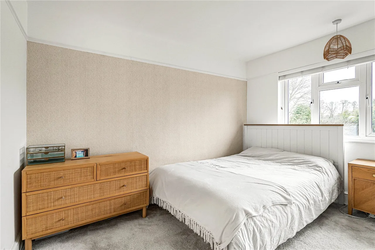 Stroude Road, Virginia Water, GU25, photo 16