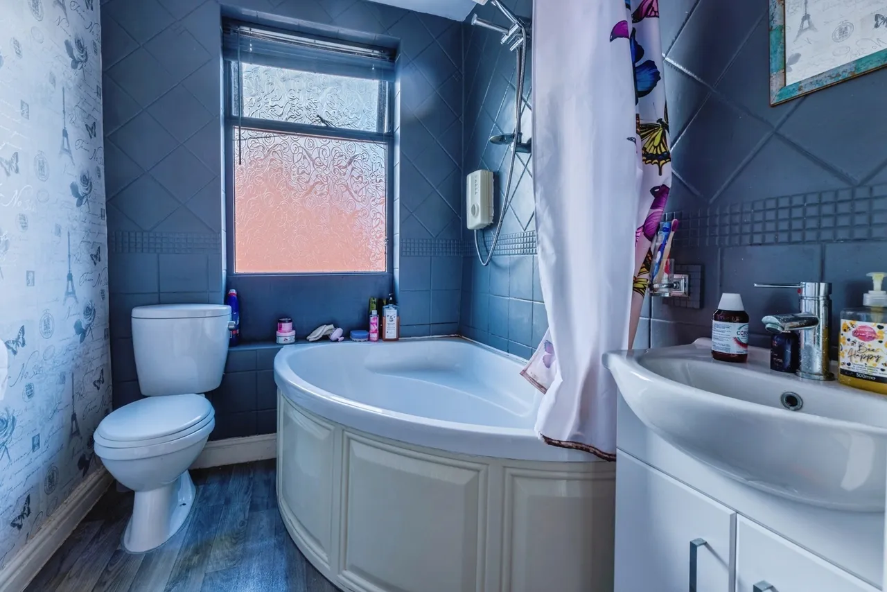 Turks Road, Radcliffe, M26, photo 15