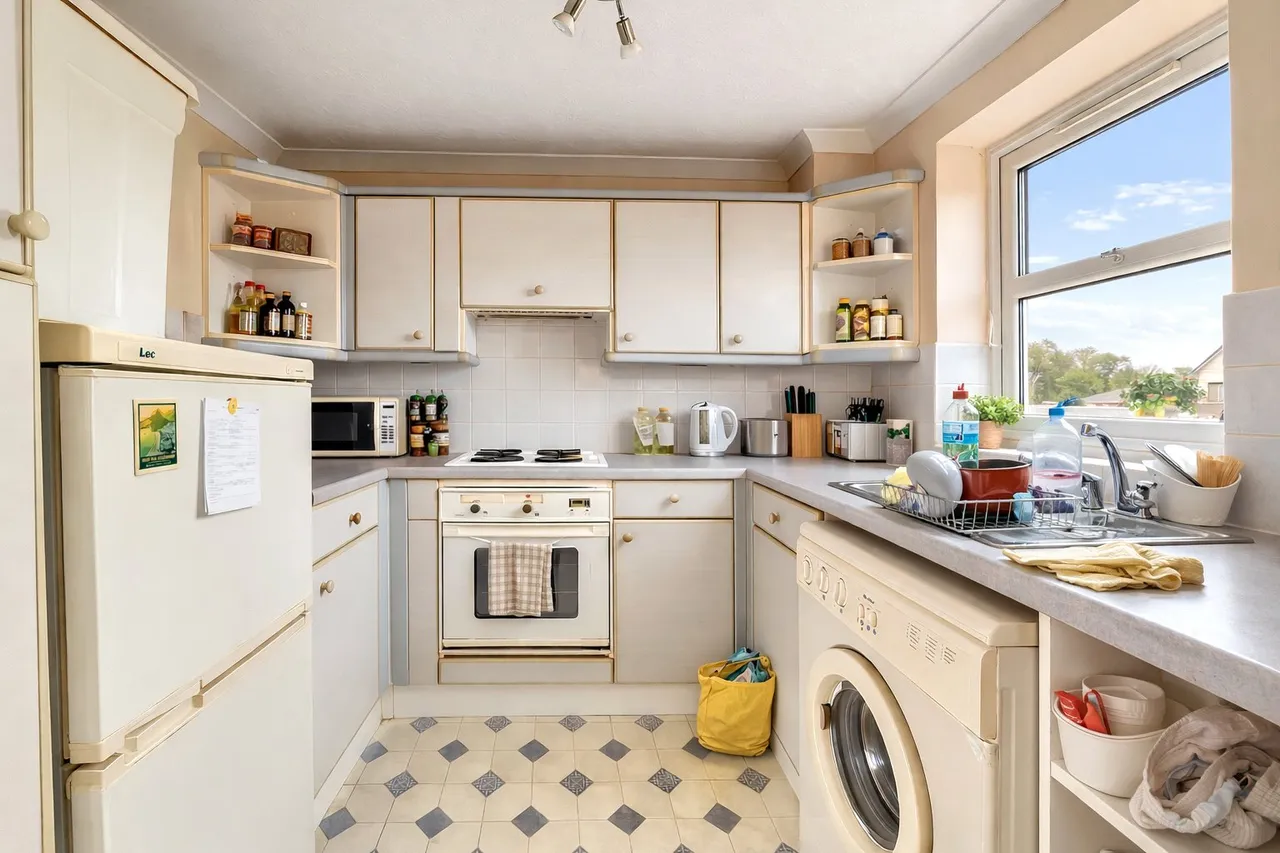 Butlers Walk, Crews Hole, BS5 8DA, photo 4