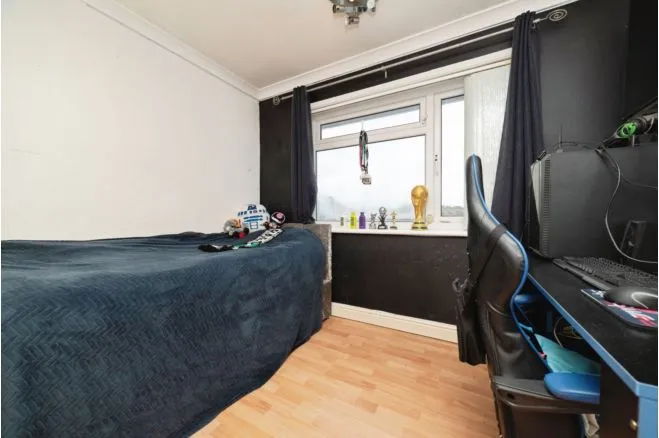Scarrington Crescent, Hull, HU4, photo 12