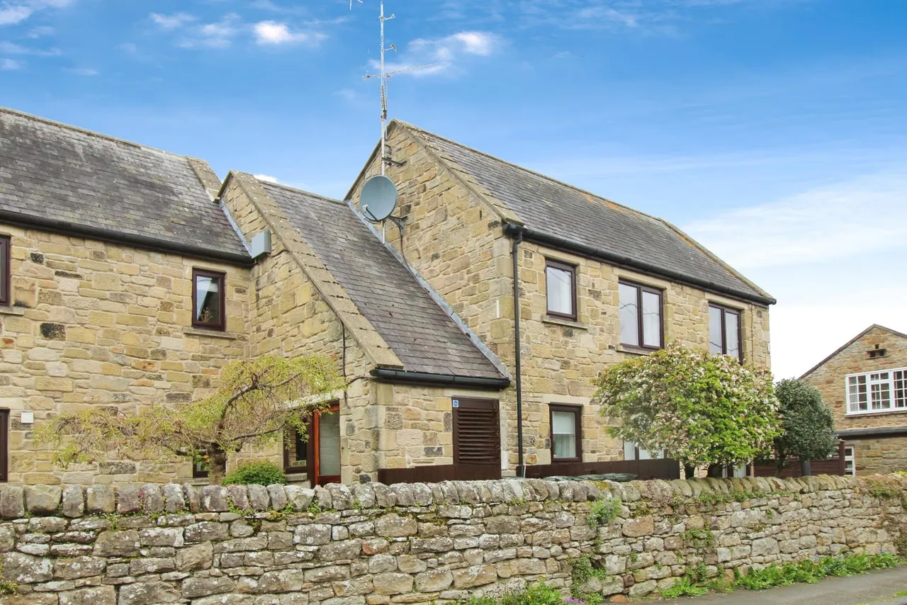 2 bed flat for sale — The Old Orchard, Riding Mill, NE44 6ET