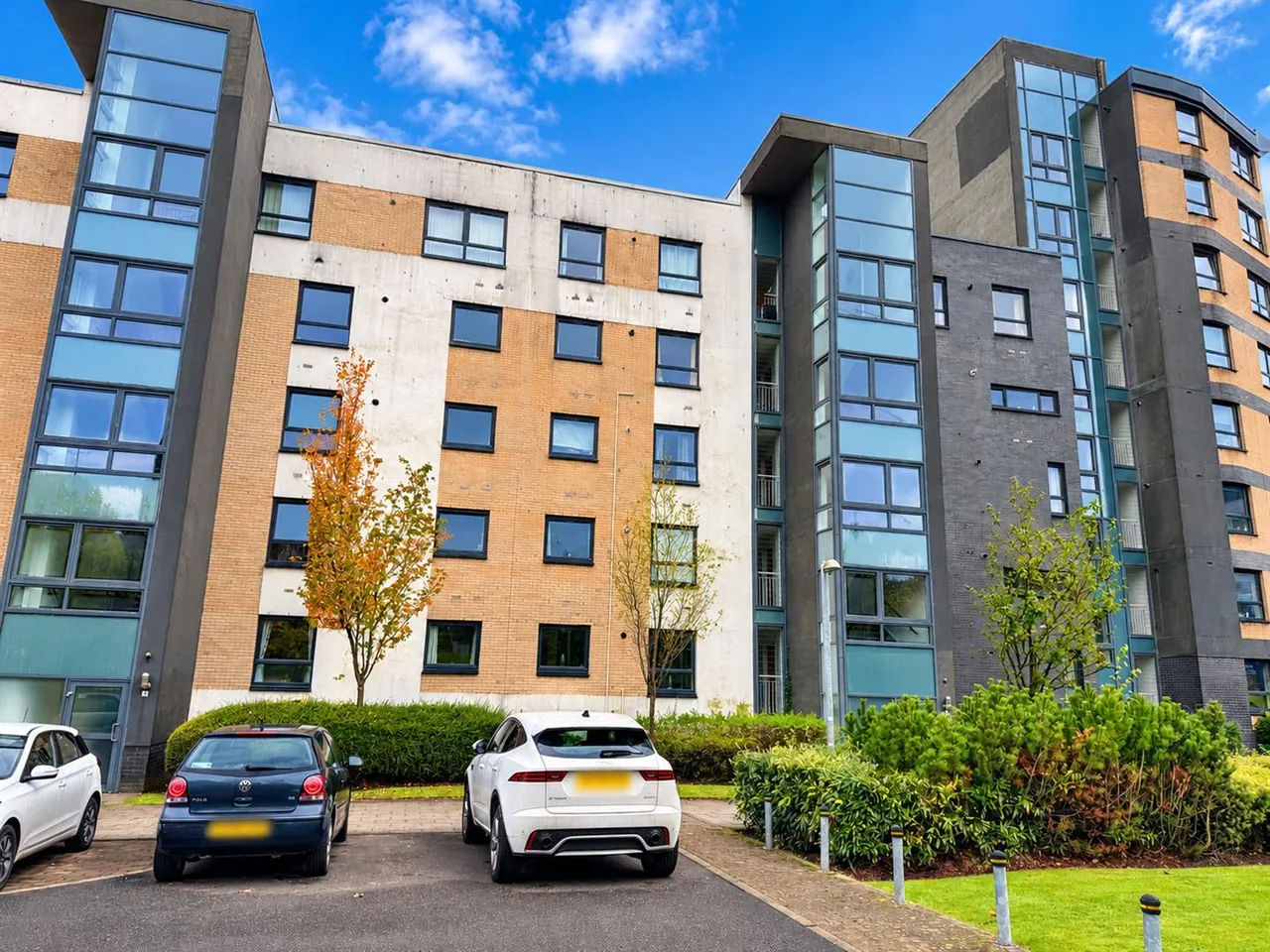 2 bed flat for sale, Firpark Court, Dennistoun, G31