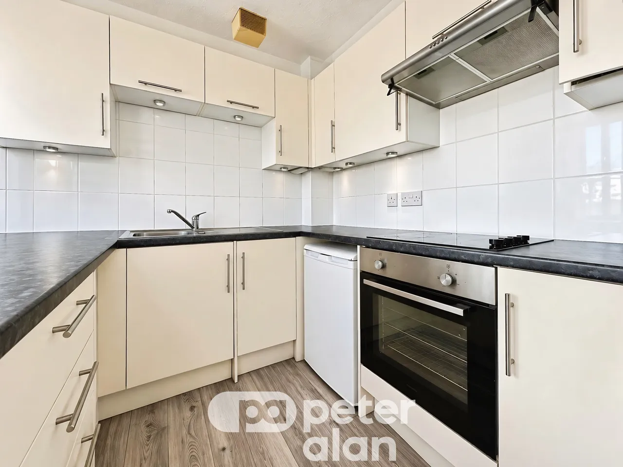 Seager Drive, Cardiff, CF11, photo 8