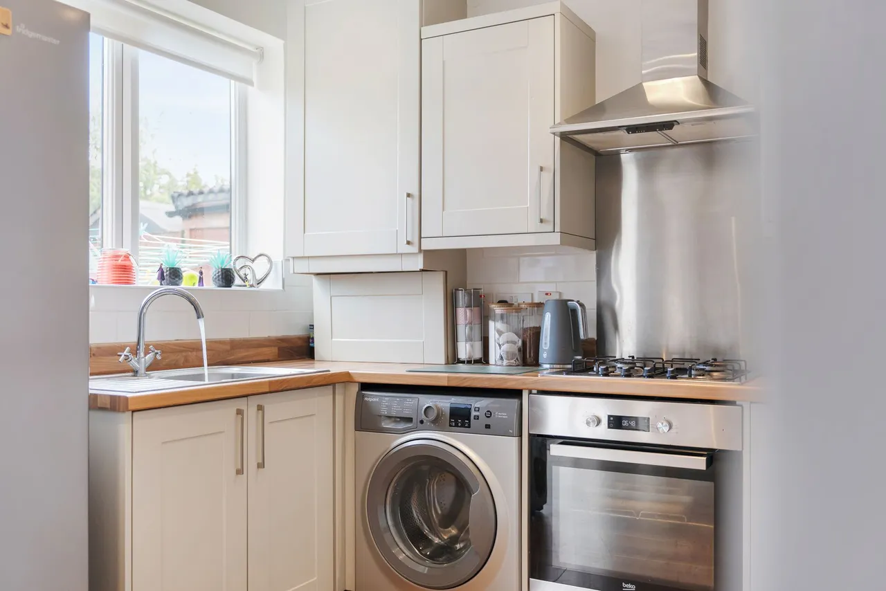 Dovecot Avenue, Liverpool, L14, photo 8