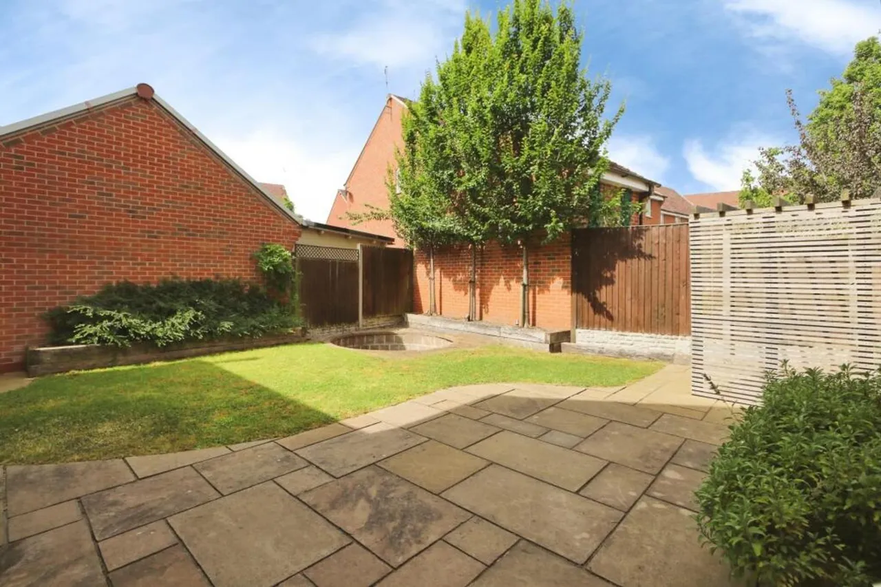 Drew Court, Ashby-De-La-Zouch, LE65, photo 17