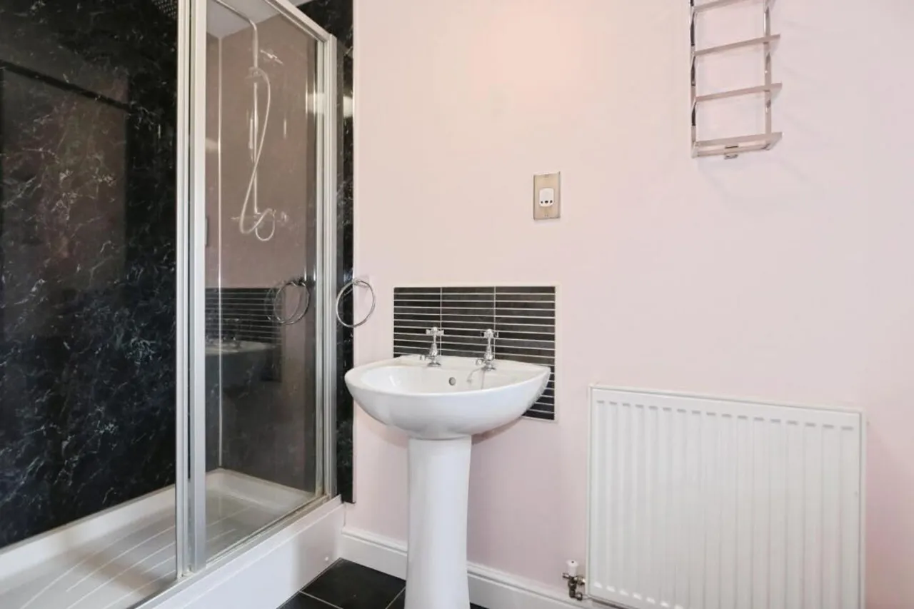Drew Court, Ashby-De-La-Zouch, LE65, photo 14
