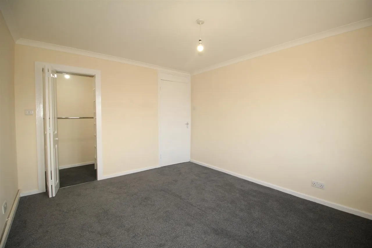 Landau Way, Turnford, photo 8