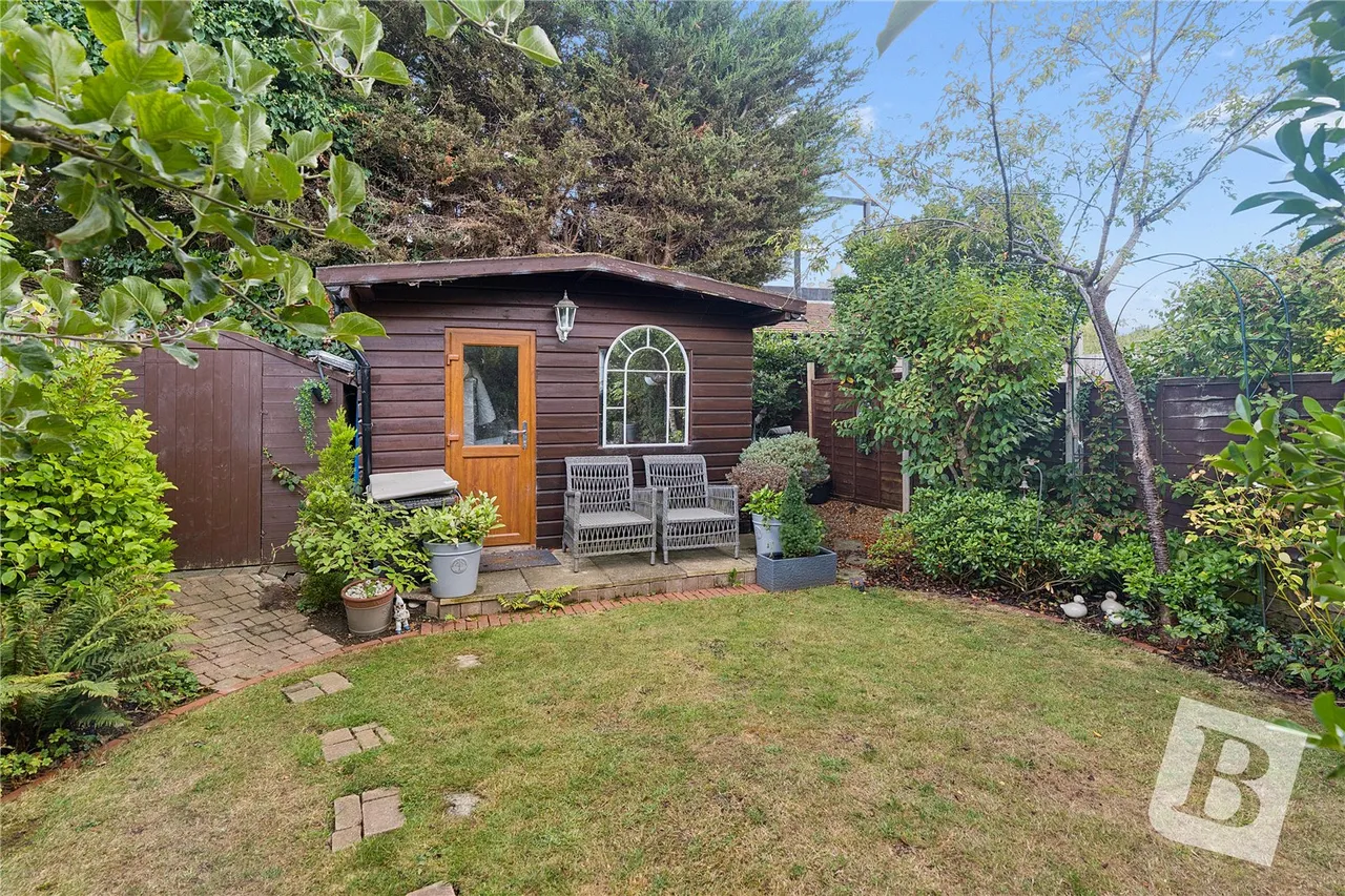 St. Marys Lane, Upminster, RM14, photo 12