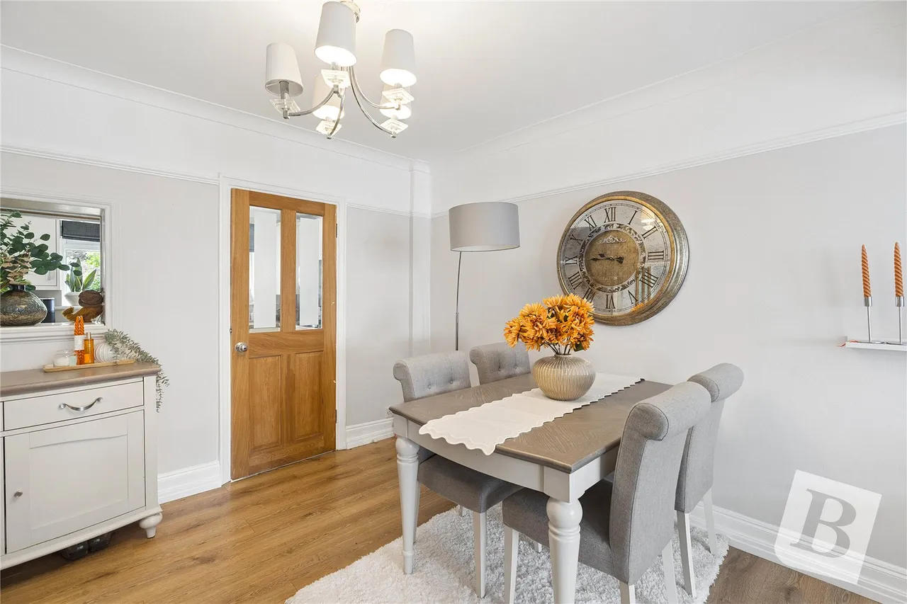 St. Marys Lane, Upminster, RM14, photo 8