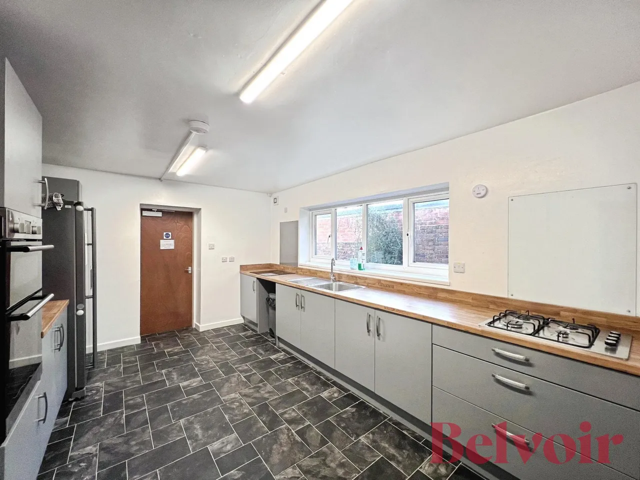 High Street, Silverdale, ST5, photo 8