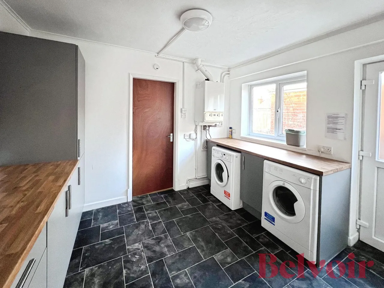 High Street, Silverdale, ST5, photo 9