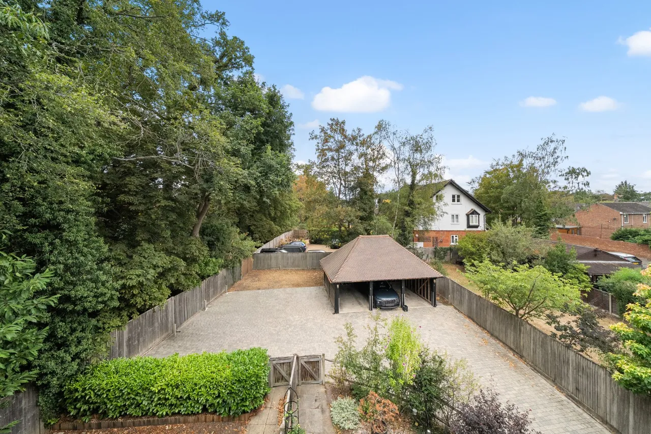 Parvis Road, West Byfleet, KT14, photo 16