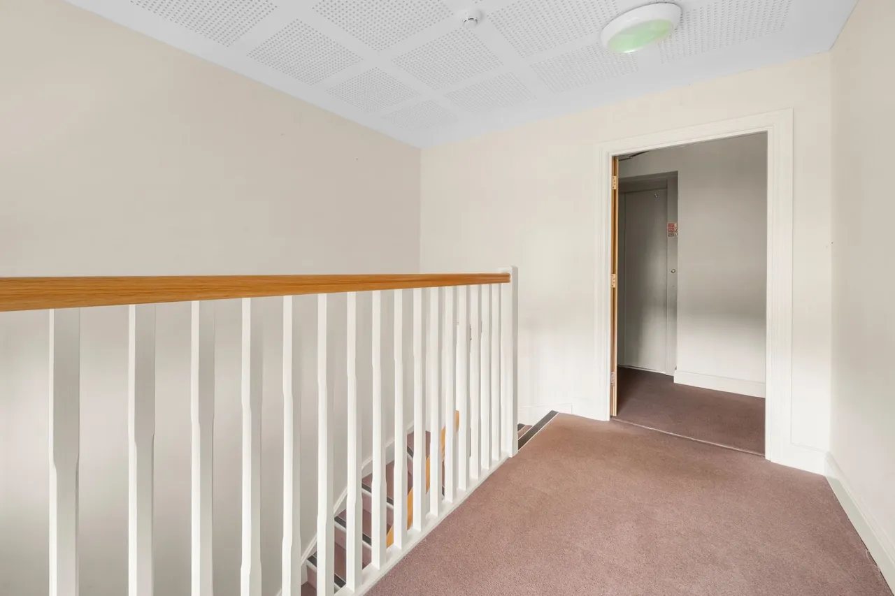 Parvis Road, West Byfleet, KT14, photo 15