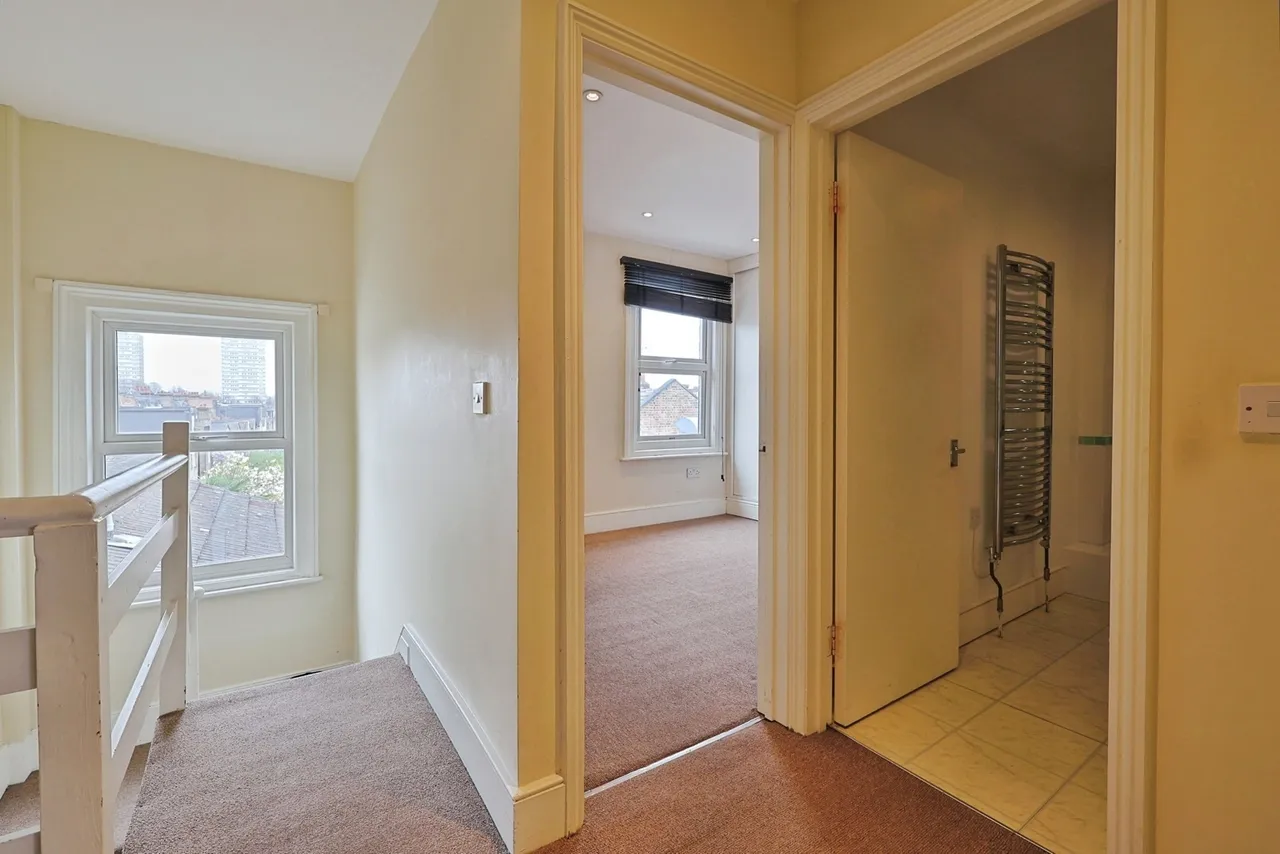 Battersea Park Road, London, SW11, photo 7
