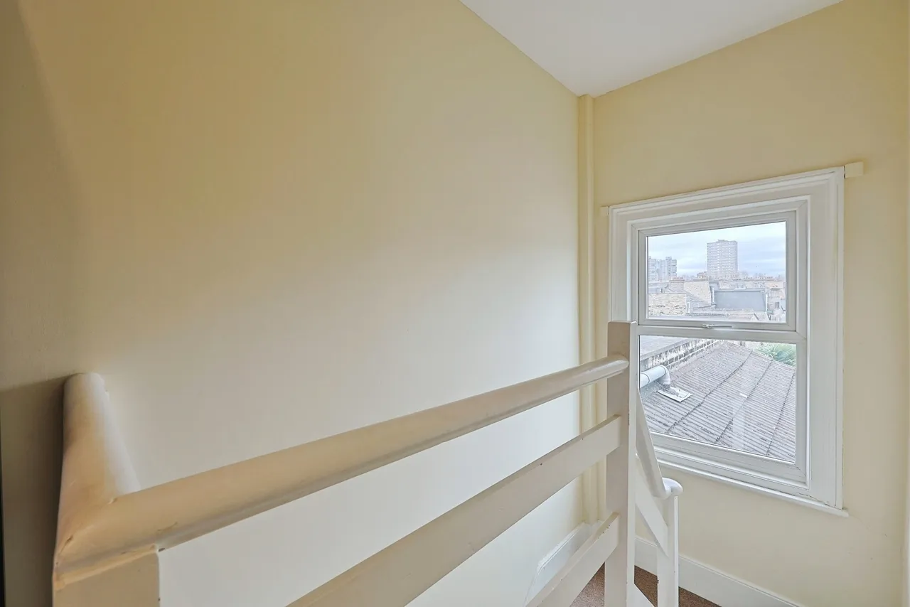 Battersea Park Road, London, SW11, photo 15