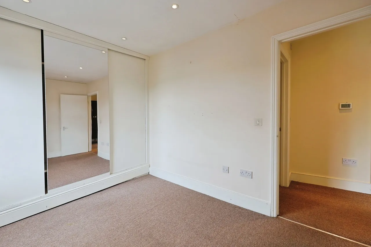 Battersea Park Road, London, SW11, photo 5