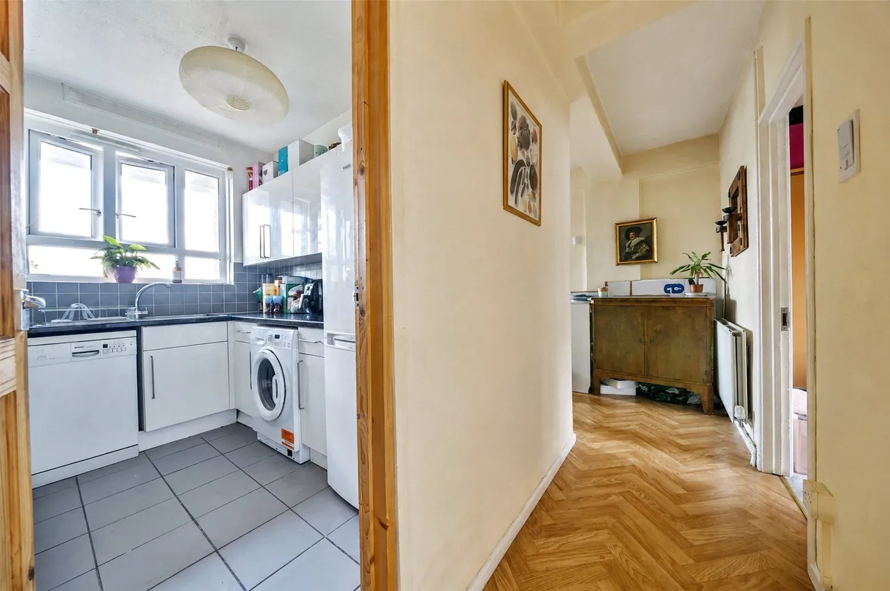 Albert Drive, London, SW19 6LR, photo 7