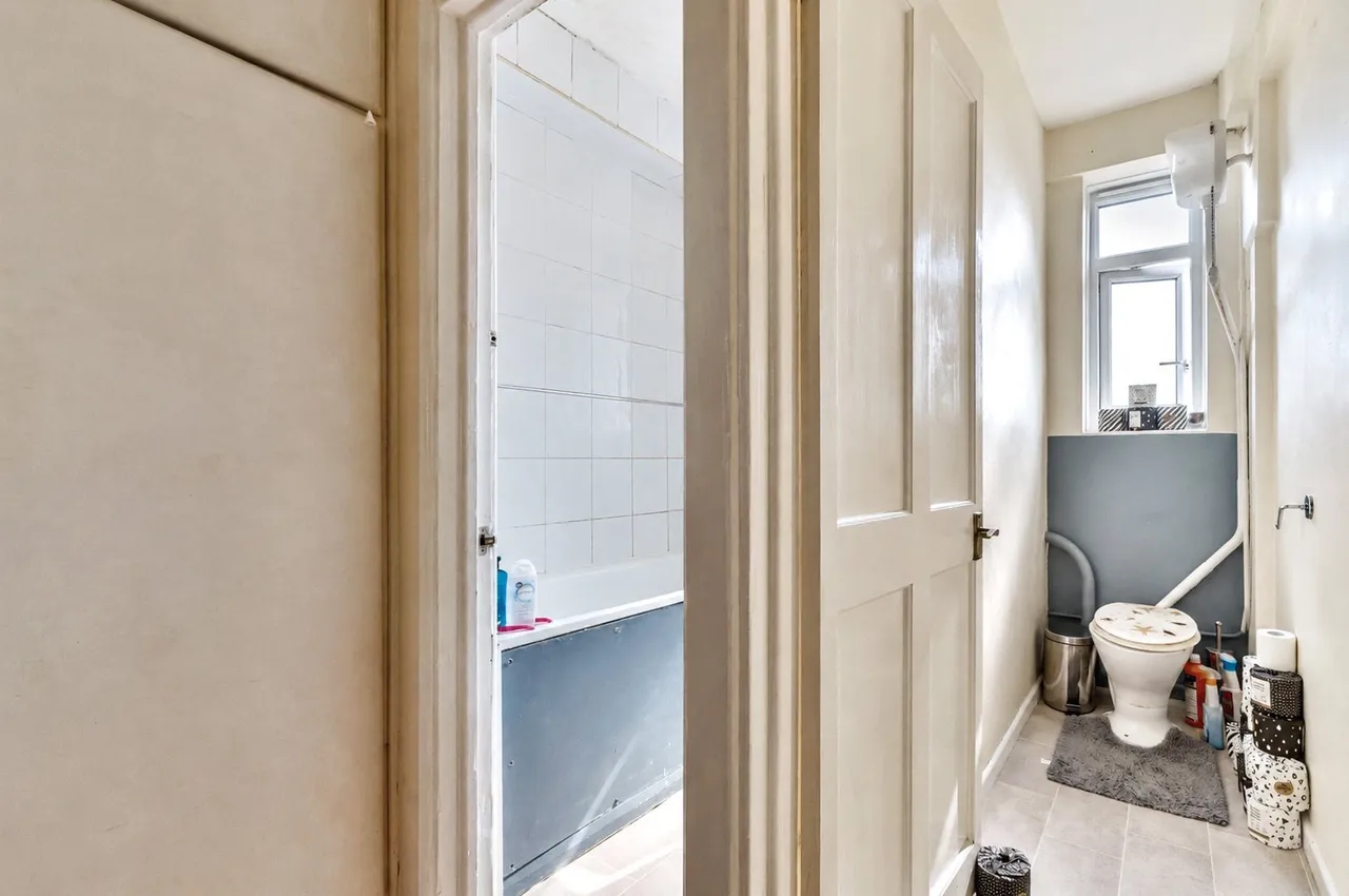 Albert Drive, London, SW19 6LR, photo 8