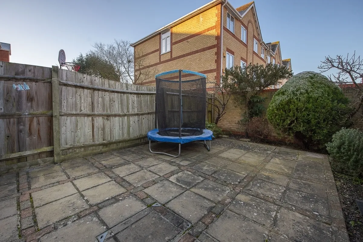 Livesey Close Kingston upon Thames KT1, photo 9