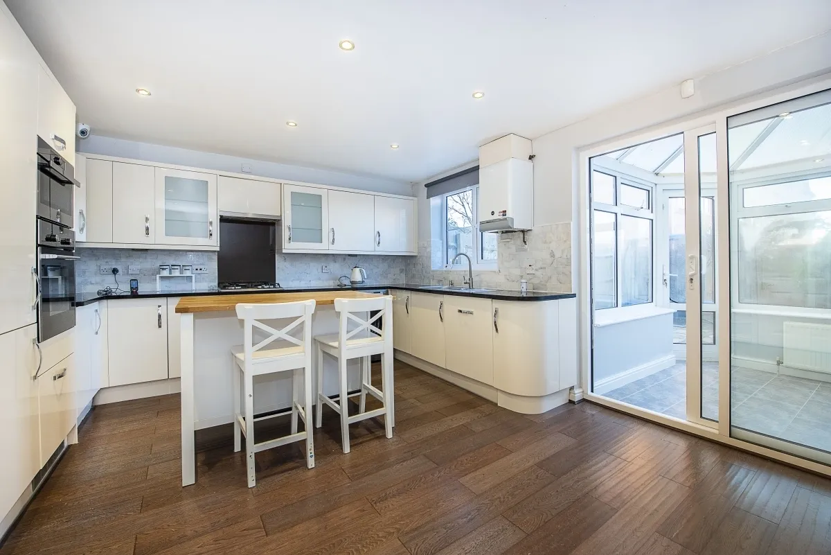 Livesey Close Kingston upon Thames KT1, photo 5