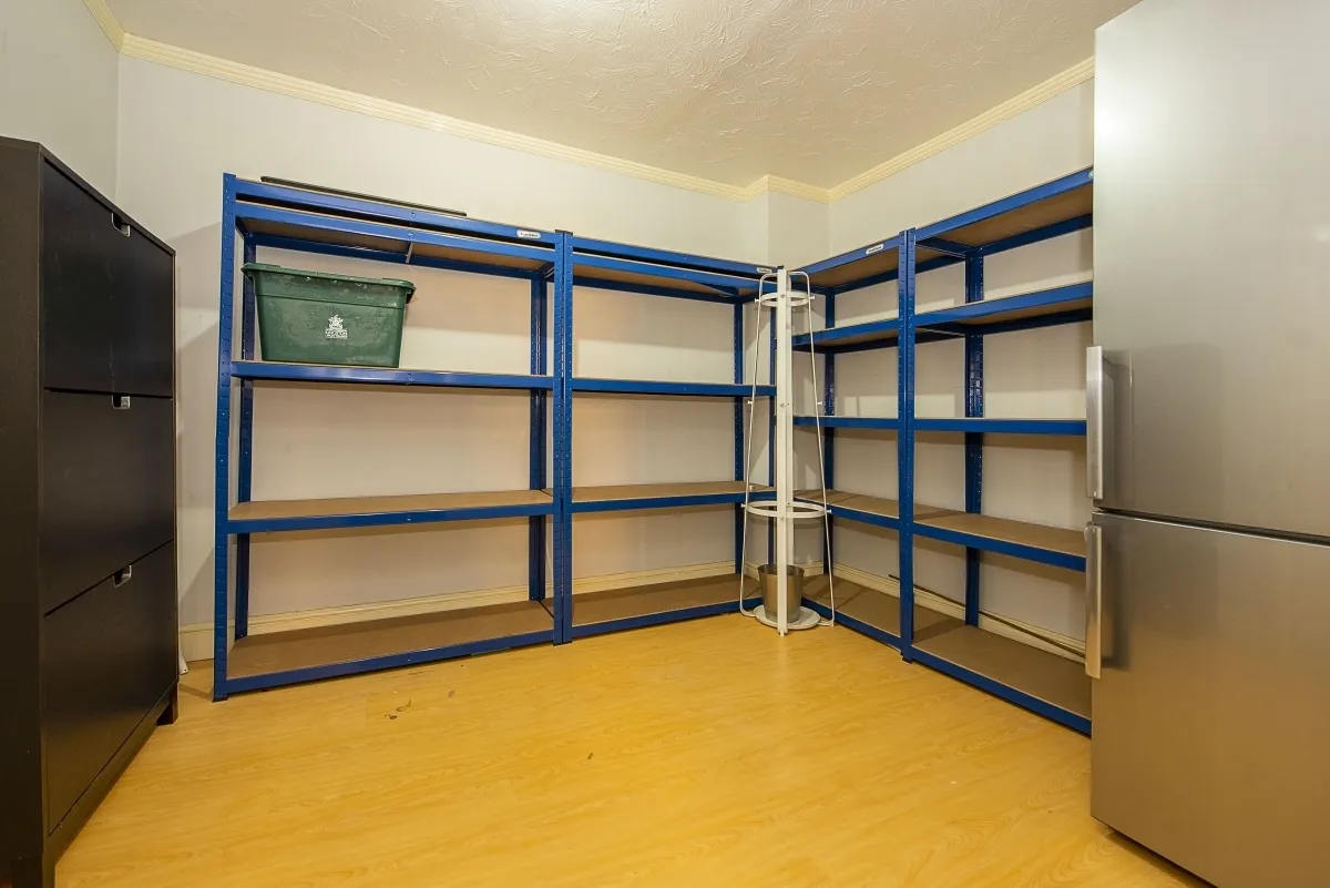 Livesey Close Kingston upon Thames KT1, photo 10