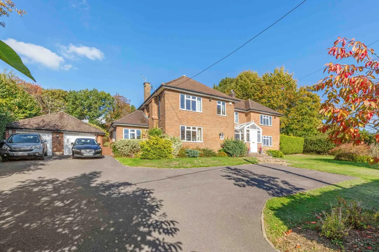 4 bed the close, bourne end, buckinghamshire,sl8 for sale, Bourne End, Buckinghamshire
