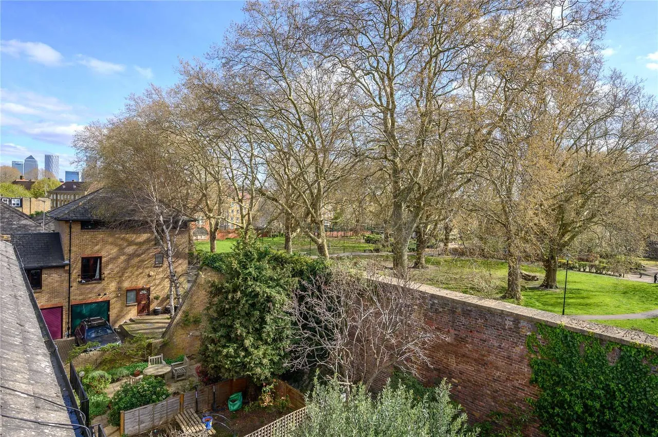 Portland Square, Wapping, London, E1W 2QR, photo 7