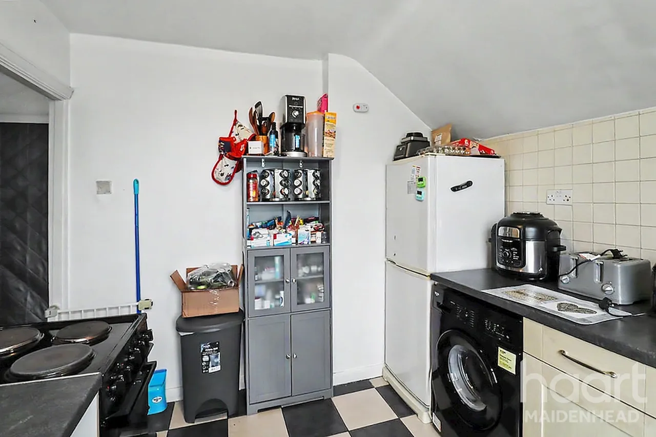Northcroft, Slough, SL2, photo 4